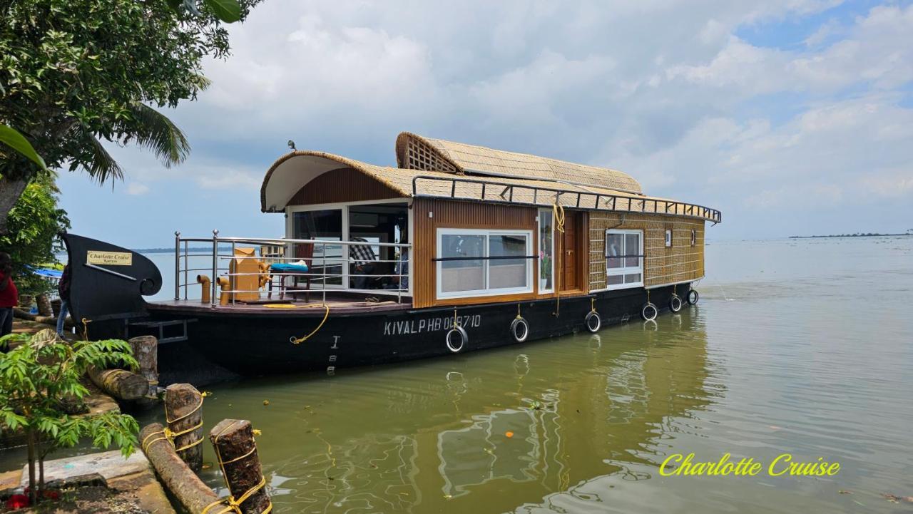Charlotte Cruise House Boat Hotel Alappuzha Exterior photo